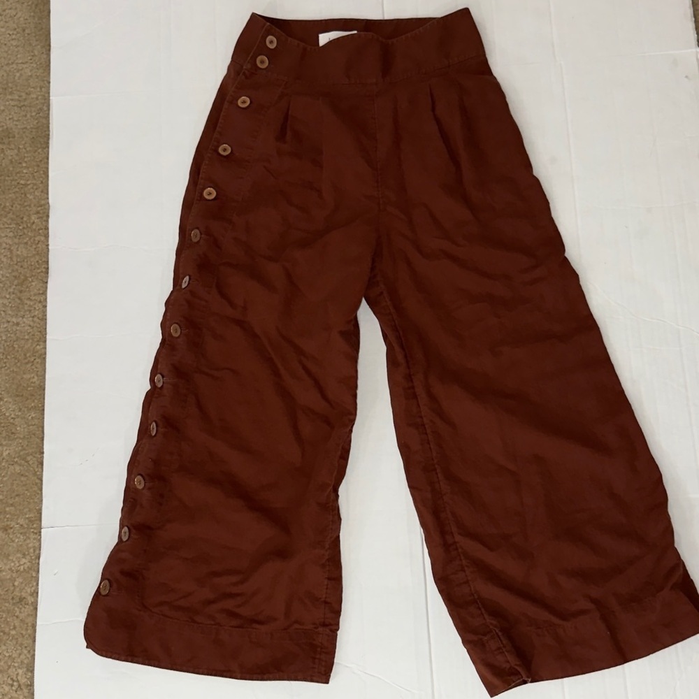 Beachy Anthropologie Linen Wide-Leg Crop Trousers  Pants Brown button down pants
